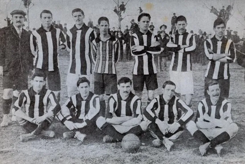 Partido Alumni - River Campeonato de Primera División