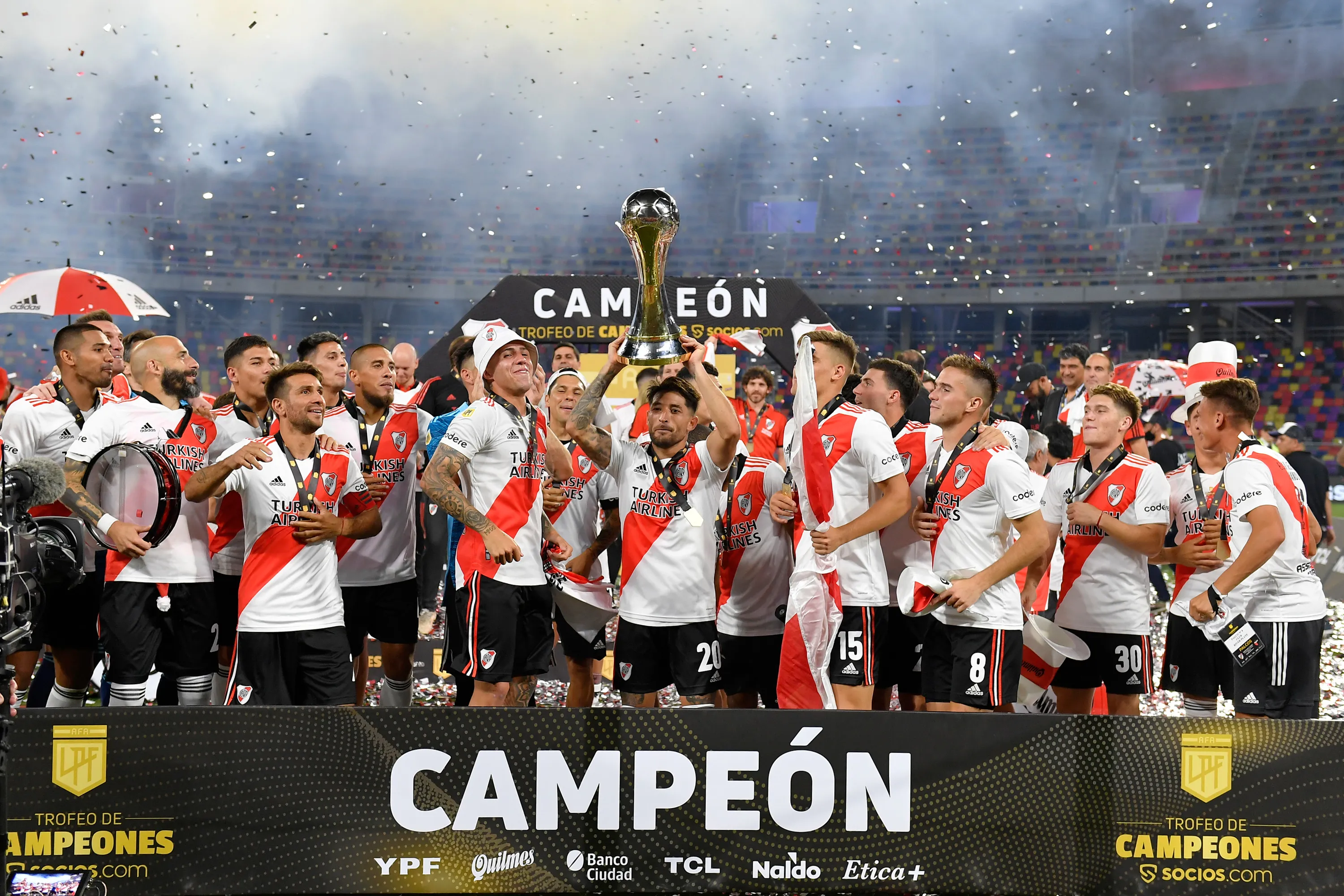 River campeón Trofeo de Campeones (2021)